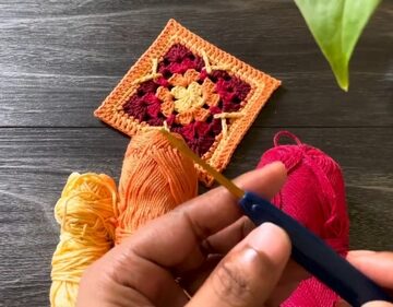 Crochet Criss Cross Granny Square 1