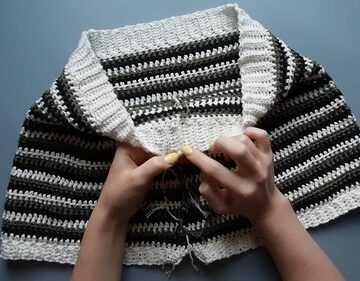 Crochet Striped Shorts pattern 4