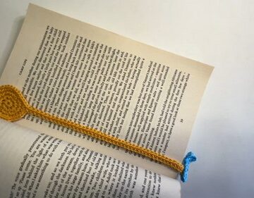 Crochet Cat Bookmark pattern 5