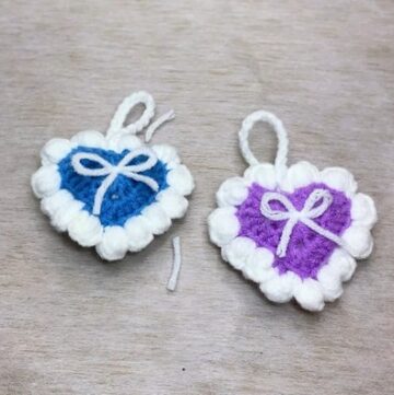 Crochet mini heart pattern 6