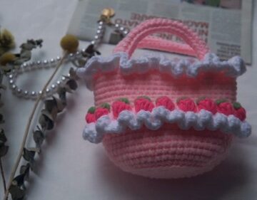 Crochet Strawberry Bag Pattern 5