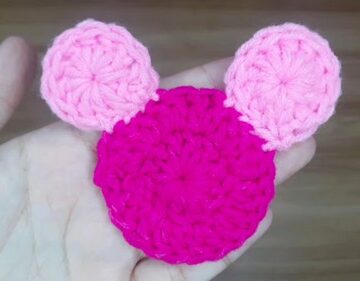 crochet Mickey Mouse applique 5