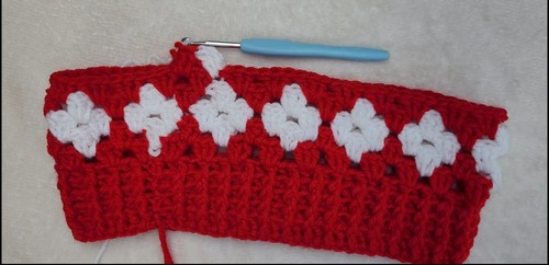 Crochet Granny Diamond Stitch Hat Pattern 3