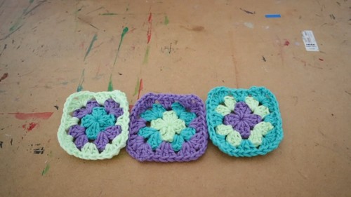 Crochet Granny Square Bag pattern 2