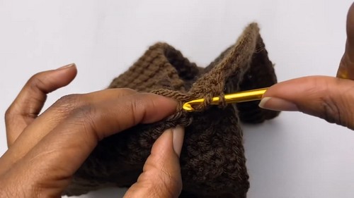 Crochet two toned Wrap Top Tutorial 5