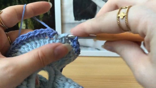 Crochet Scrunchie pattern 3