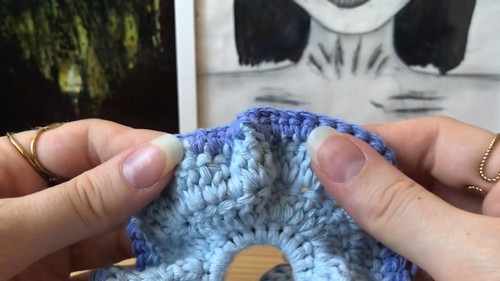 Crochet Scrunchie pattern 4