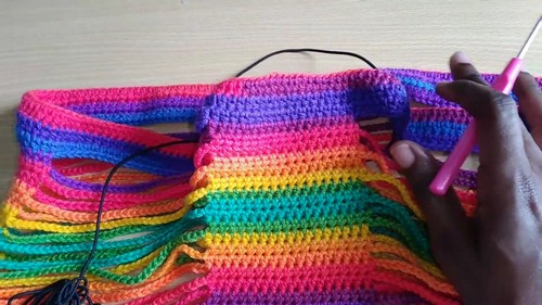 Easy Crochet Stylish Shorts pattern 4