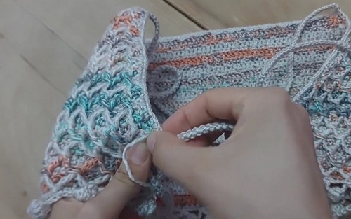 Easy Crochet Puff Stitch Top pattern 4