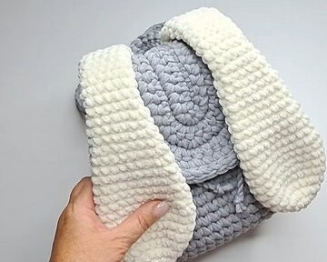 Easy Crochet Bunny Backpack pattern 5