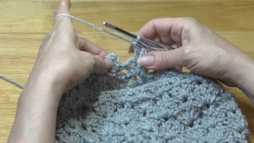 Easy Crochet Simple Hat pattern 3