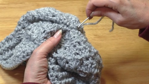 Easy Crochet Simple Hat pattern 4