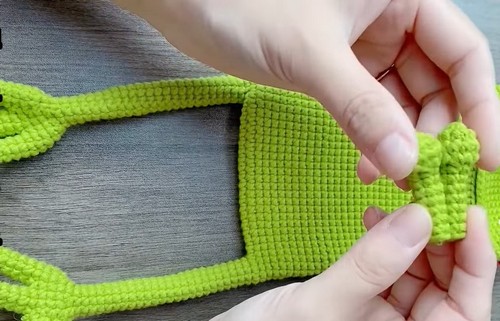 Easy Crochet Frog Bag pattern 2