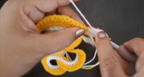 Easy Crochet Wind Spinner pattern 2