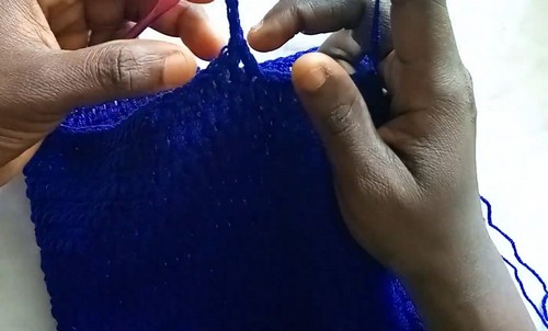 Easy Crochet Baby Shorts pattern 2