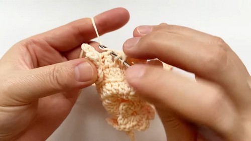 Easy Crochet 3D Flower Bag pattern 2