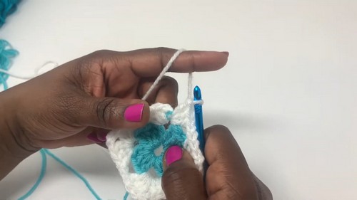 Easy Crochet Granny Square Bucket Hat pattern 1