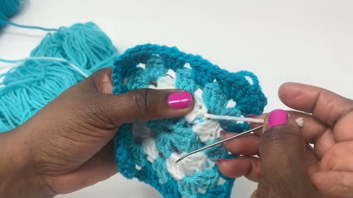 Easy Crochet Granny Square Bucket Hat pattern 2