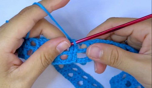 Easy Crochet Waffle Crop Top pattern 1