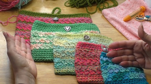 Easy Crochet Simple Pouch pattern 5