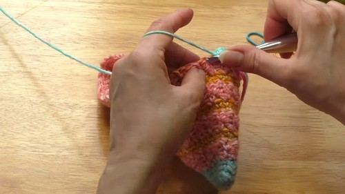 Easy Crochet Simple Pouch pattern 3