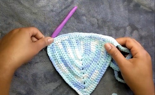 Easy Crochet Bikini Top pattern 4