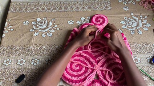 Easy Crochet Circle Top pattern 4