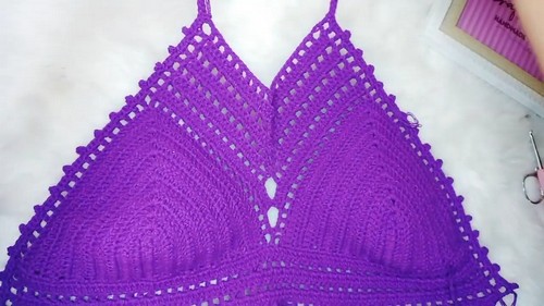 Easy Crochet Crop Top pattern 4