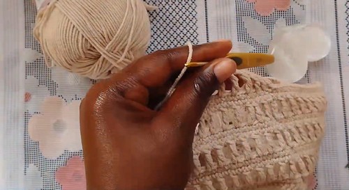 Easy Crochet Stylish Hat pattern 2