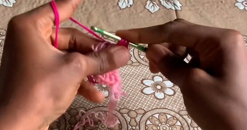 Easy Crochet Earrings pattern 1