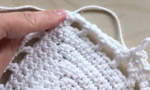 Easy Crochet Bikini Top pattern 4