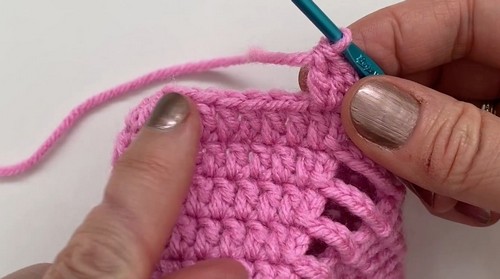 Easy Crochet Ballet Slippers pattern 2