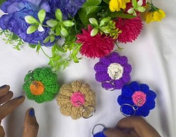 Easy Crochet Pumpkin Key Holder pattern 5