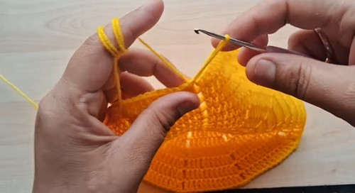 Easy Crochet Flower Blanket pattern 2