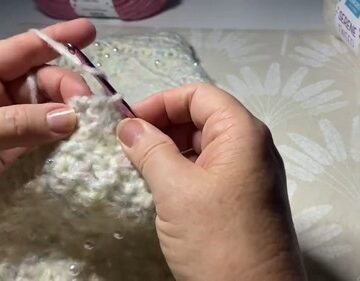 Crochet White Pearl Scarf 3