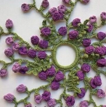 Crochet Floral Scrunchie 5