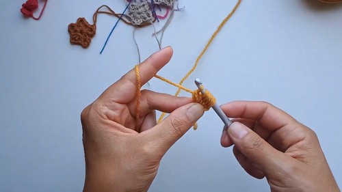 Crochet Stars And Garland pattern 1