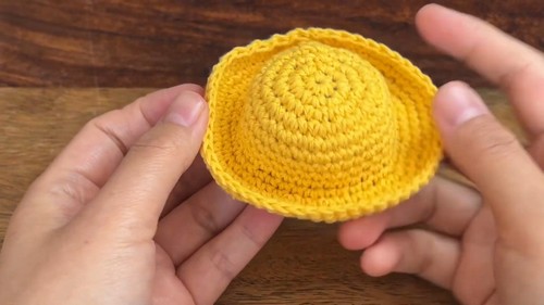 Crochet Mini Straw Hat 4