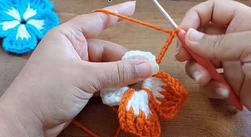 Crochet Flower pattern 2