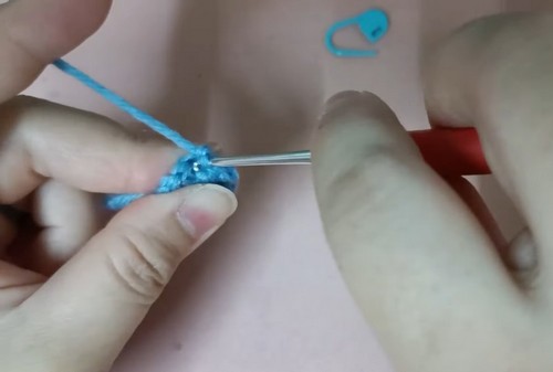 Crochet Scarf With Pom Poms & Snowflakes 4