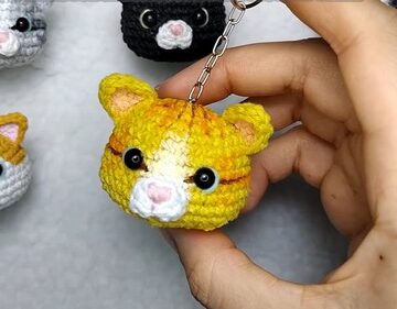 Crochet Cat Keychain 5