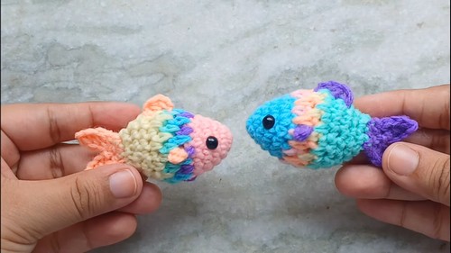 How To Crochet Baby Fish Amigurumi 1