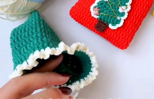 Crochet Christmas Tree Drawstring Gift Bag Pattern 2