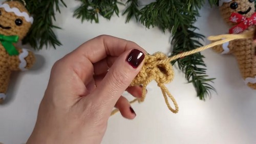 How To Crochet Gingerbread Person 1