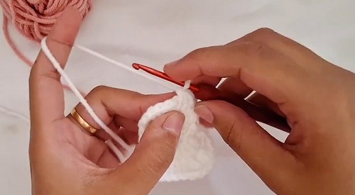How To Crochet Heart Charm 1