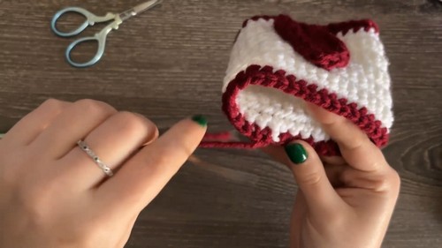 Crochet Heart Cup Cozy4