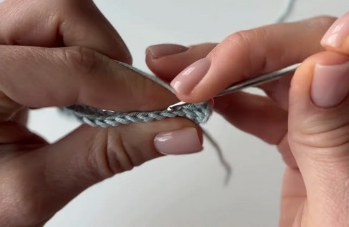 Unique Easy Crochet Tree Garland 1