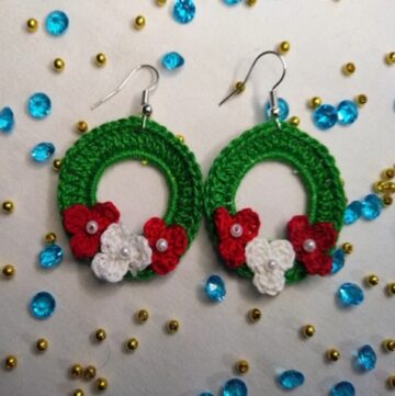 How To Crochet Holiday Ornament Earrings 4