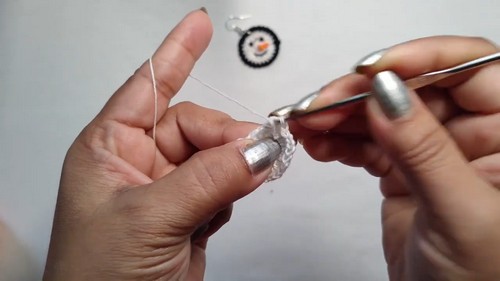 How To Snowman Earrings 1