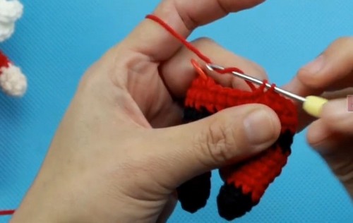 Crochet Santa Claus Amigurumi 4